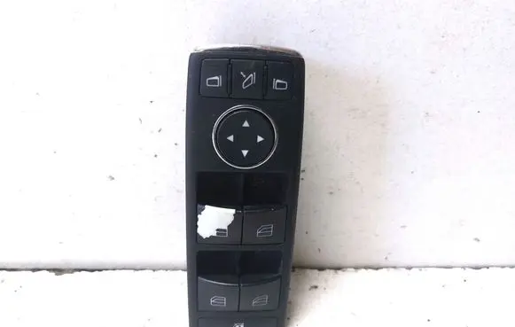Mercedes-Benz E W212 Electric window control switch A2128208310
