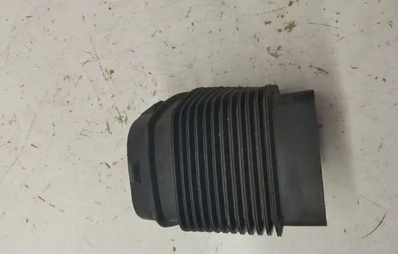 Audi A6 S6 C6 4F Air intake duct part 4F0129740C