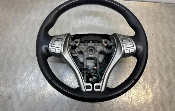 Nissan Qashqai Steering wheel 484304EL1A
