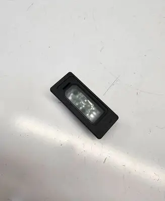 Land Rover Evoque II Number plate light HY3213B627AB