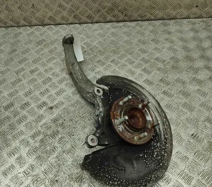 Jaguar XJ X350 Front wheel hub 5W932K004B