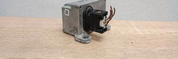 Mercedes-Benz C W203 ESP acceleration yaw rate sensor A2095420018 10098515074 448801001018