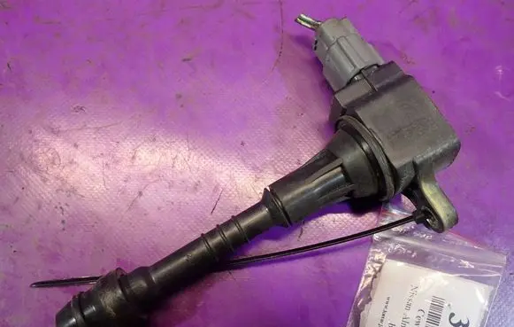 Nissan Almera Tino High voltage ignition coil 