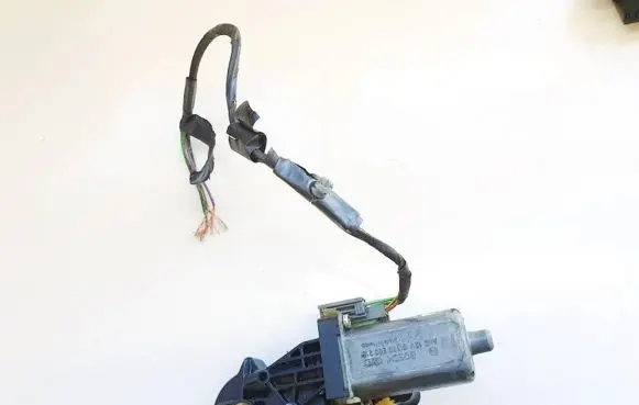 Chrysler 300 - 300C Seat adjustment motor 0390203210 82059114-4