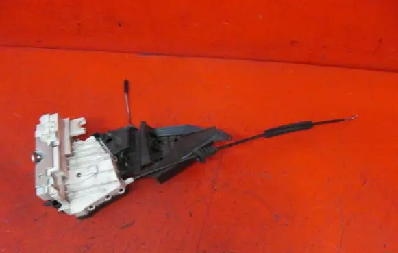 Mercedes-Benz B W245 Rear door lock 1697302235