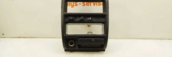 Subaru Forester SF Center console