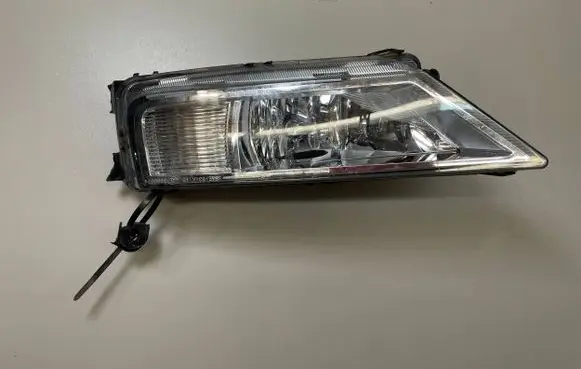 Volkswagen Tiguan Front fog light 10472030000