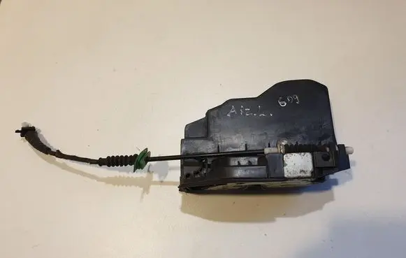 BMW 5 E60 E61 Rear door lock 7167070