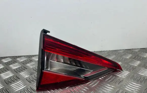 Skoda Superb B8 (3V) Tailgate rear/tail lights 3V9945307