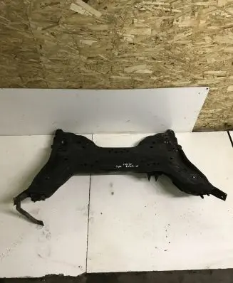 Peugeot 3008 I Front subframe
