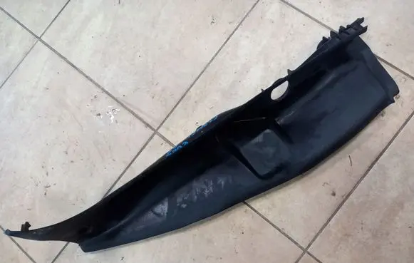 Tail light part