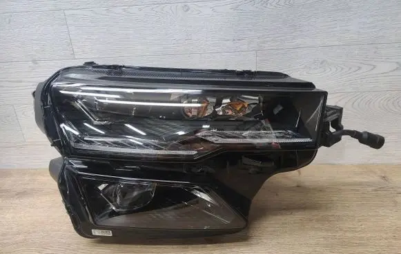 Skoda Karoq Headlight/headlamp 57B941036