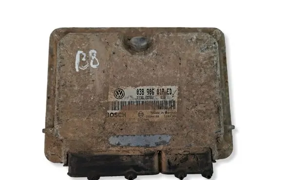 Volkswagen Polo Engine control unit/module 038906018ED 0281001915 28SA4188