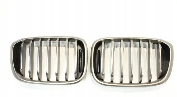 BMW X3 G01 Front bumper upper radiator grill