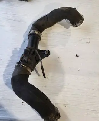Intercooler hose/pipe