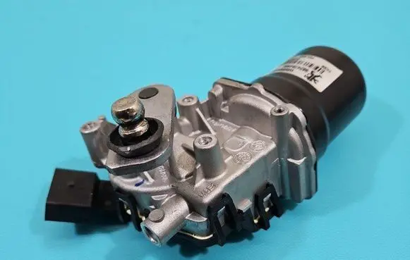 Opel Mokka B Wiper motor W000096769 IMPRK1460183