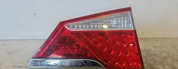 Hyundai i40 Tailgate rear/tail lights 924033Z001