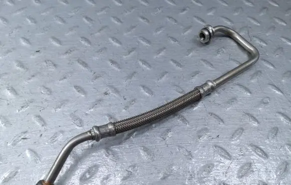 Audi A8 S8 D4 4H Turbo turbocharger oiling pipe/hose 079145140F