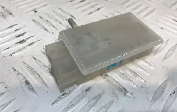 Mercedes-Benz E W210 Glove box light 2108200001