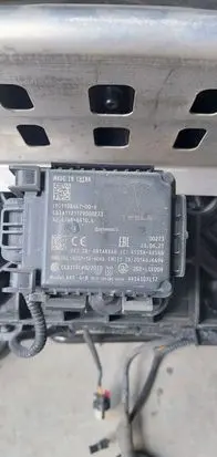 Tesla Model Y Distronic sensor radar 