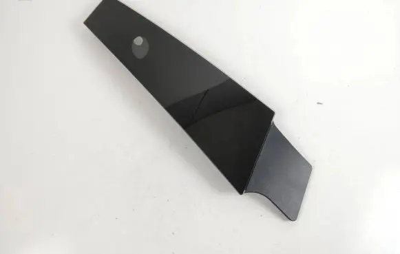 Tesla Model S (B) Pillar trim (exterior) 173524000A 175152900B 176578600C