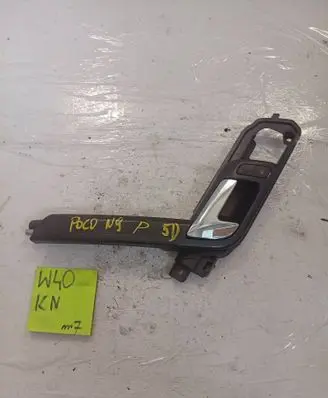 Volkswagen Polo Front door interior handle 1212123