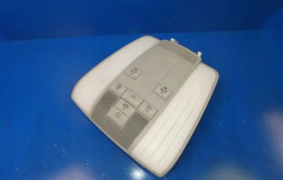 Mercedes-Benz CLS C218 X218 Front seat light
