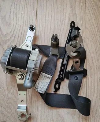 Subaru Legacy Front seatbelt 7M4520P