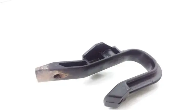 Radiator mount bracket