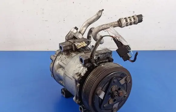 Mazda 3 I Air conditioning (A/C) compressor (pump) 3M5H-19D629-SB