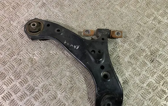 Toyota RAV 4 (XA50) Front lower control arm/wishbone 