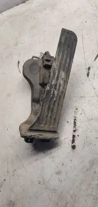 Volkswagen PASSAT B6 Accelerator throttle pedal 1k1721503L