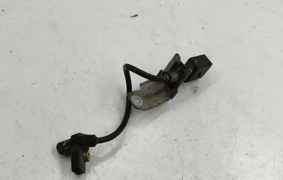BMW 5 E60 E61 Crankshaft position sensor 0281002477