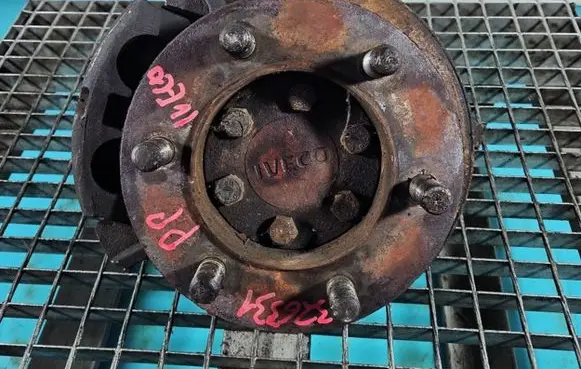 Iveco Daily 3rd gen Front wheel hub spindle knuckle IMPRK1429662