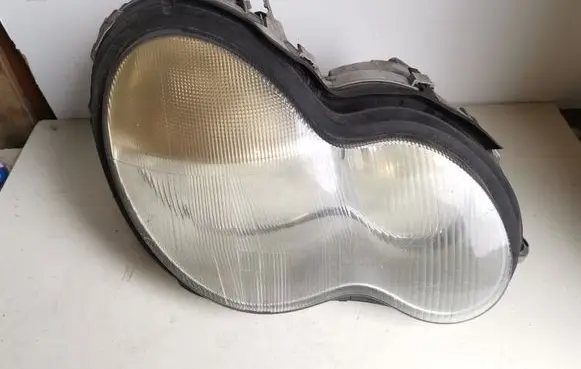 Mercedes-Benz C W203 Headlight/headlamp 1305235664