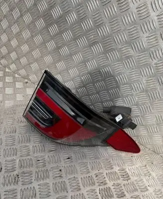 Tesla Model X Rear/tail lights 106192900D 1034332