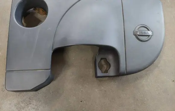 Nissan Note (E11) Engine cover (trim)