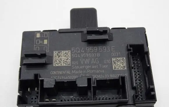 Skoda Octavia Mk3 (5E) Door control unit/module 5Q4959393E