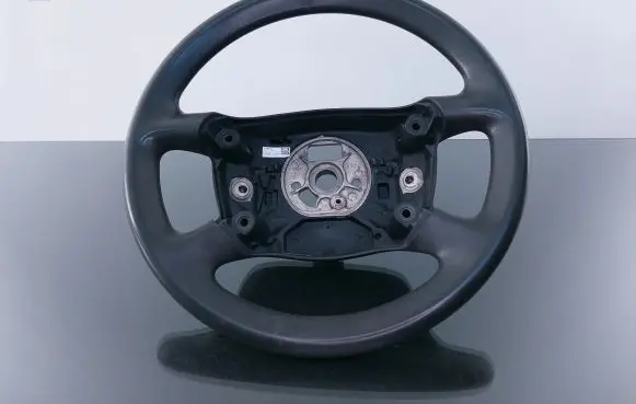 Audi A4 S4 B6 8E 8H Steering wheel 61333000A