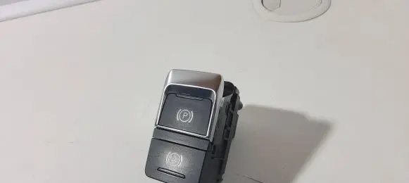 Audi A6 S6 C7 4G Hand parking brake switch 4G1927225B