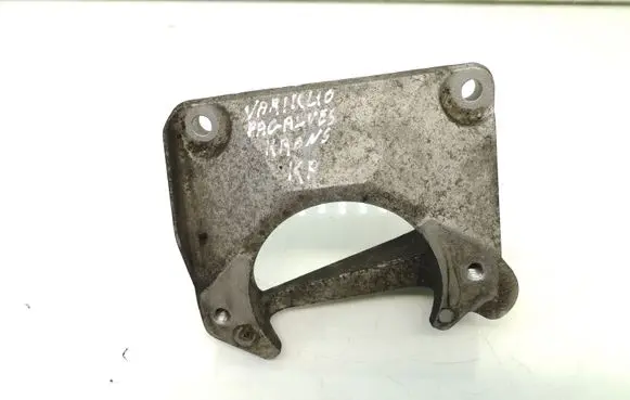 BMW 5 E60 E61 Engine mounting bracket 6761117 2211676111701