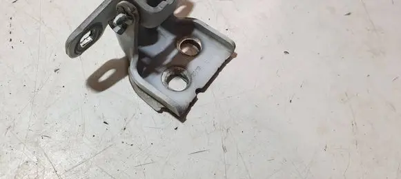 Dacia Sandero II Front door upper hinge ES92