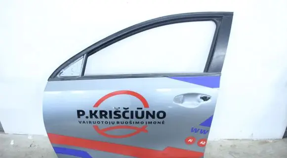 KIA Ceed Front door