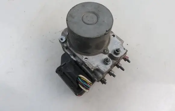 Toyota Urban Cruiser (XP110) ABS Pump 8954152A10 4454052170 1338006010