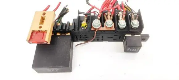 Audi A6 S6 C5 4B Fuse box set 8L0941822A 896083000