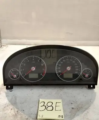 Ford Mondeo Mk III Speedometer (instrument cluster) 1S7F10849