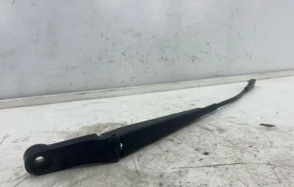 Opel Zafira B Front wiper blade arm 13145563