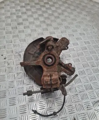 Volkswagen Polo Front wheel hub