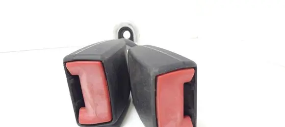 Mercedes-Benz C W202 Rear seatbelt buckle 2028609569