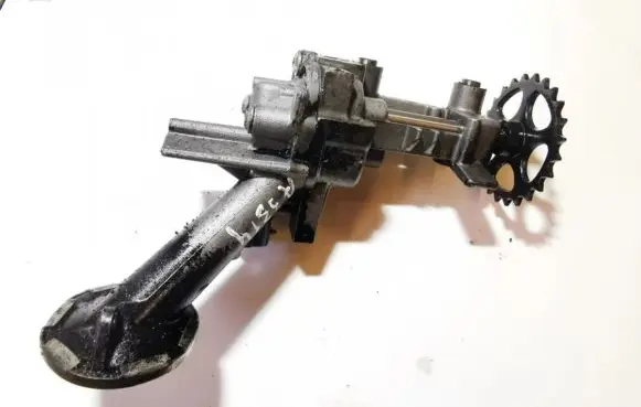 Volvo S40, V40 Oil pump 7700600252 7700100894g